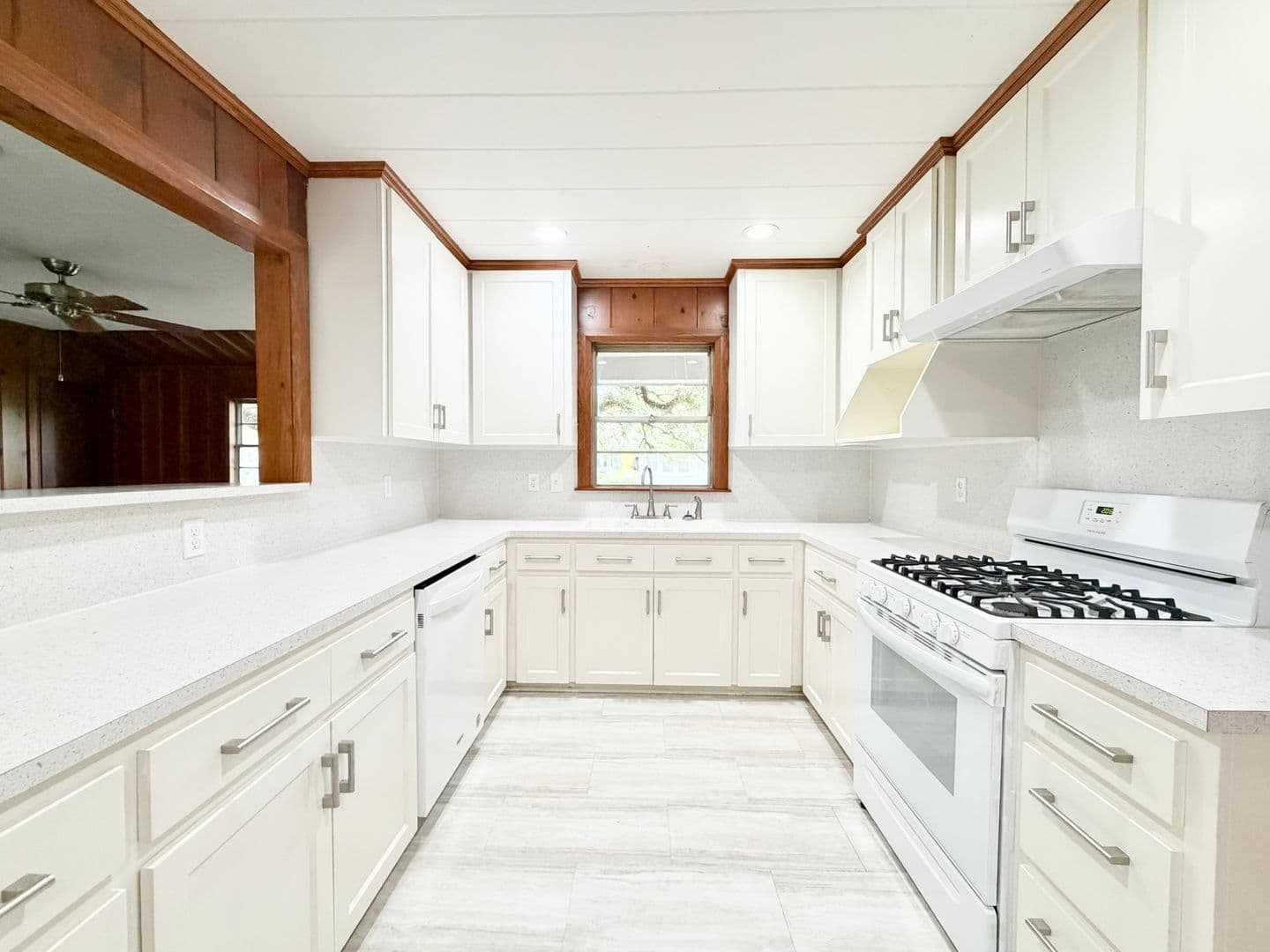 Lafayette House: 516 St Joseph