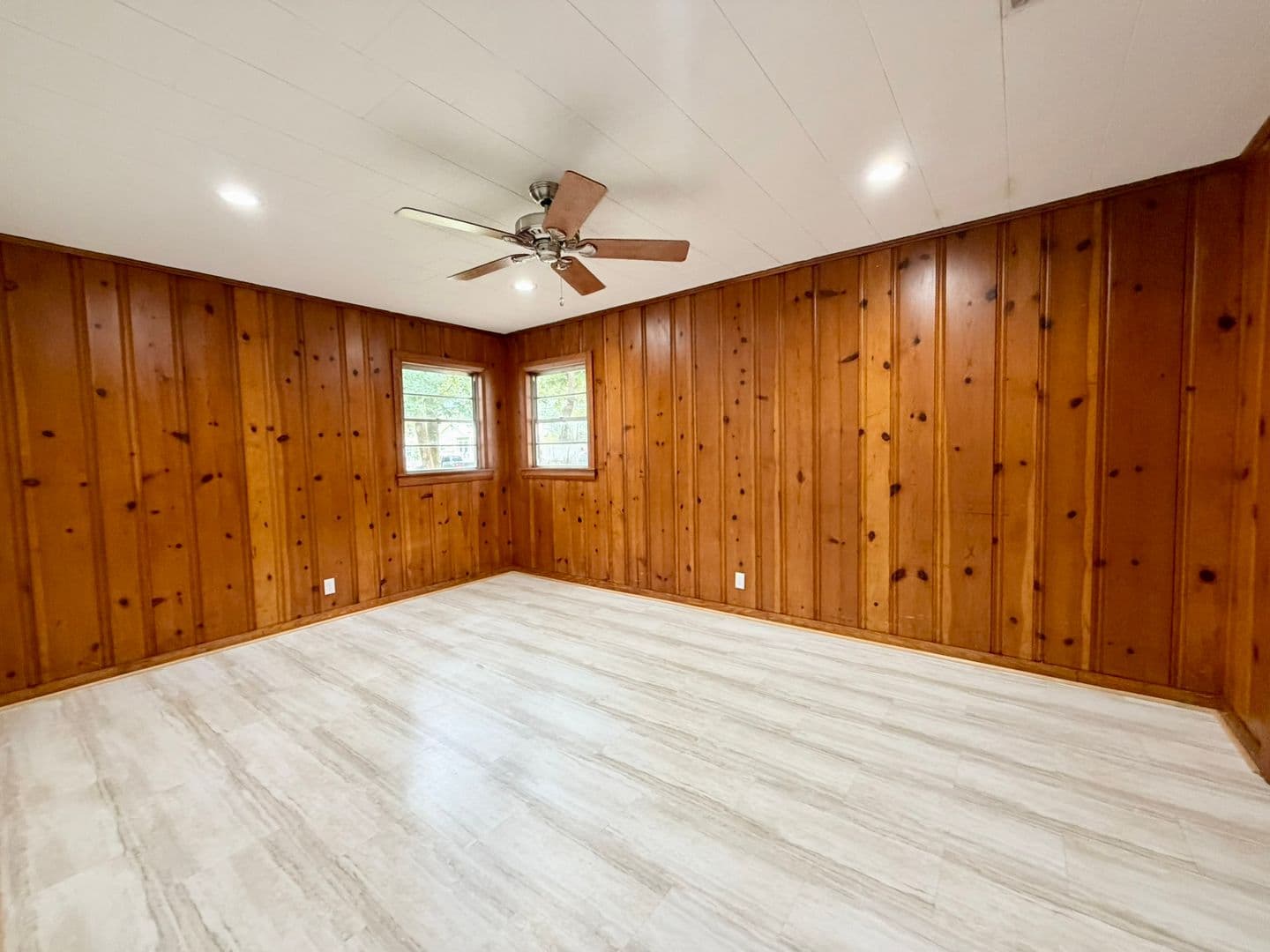 Lafayette House: 516 St Joseph