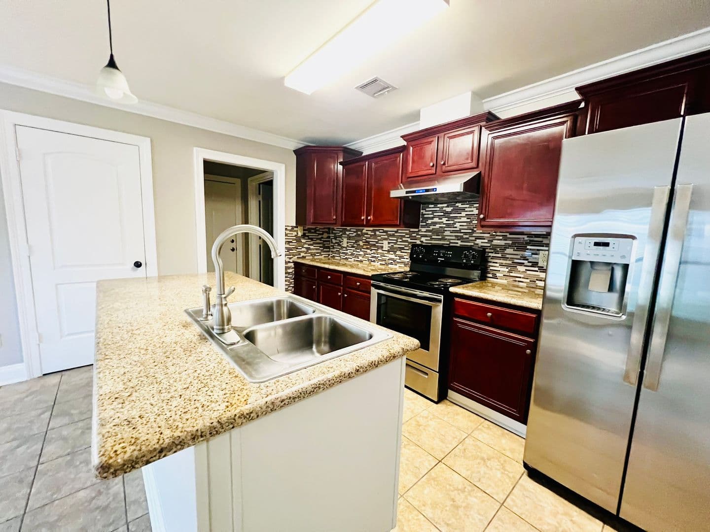 Youngsville House: 204 King Arthurs Way