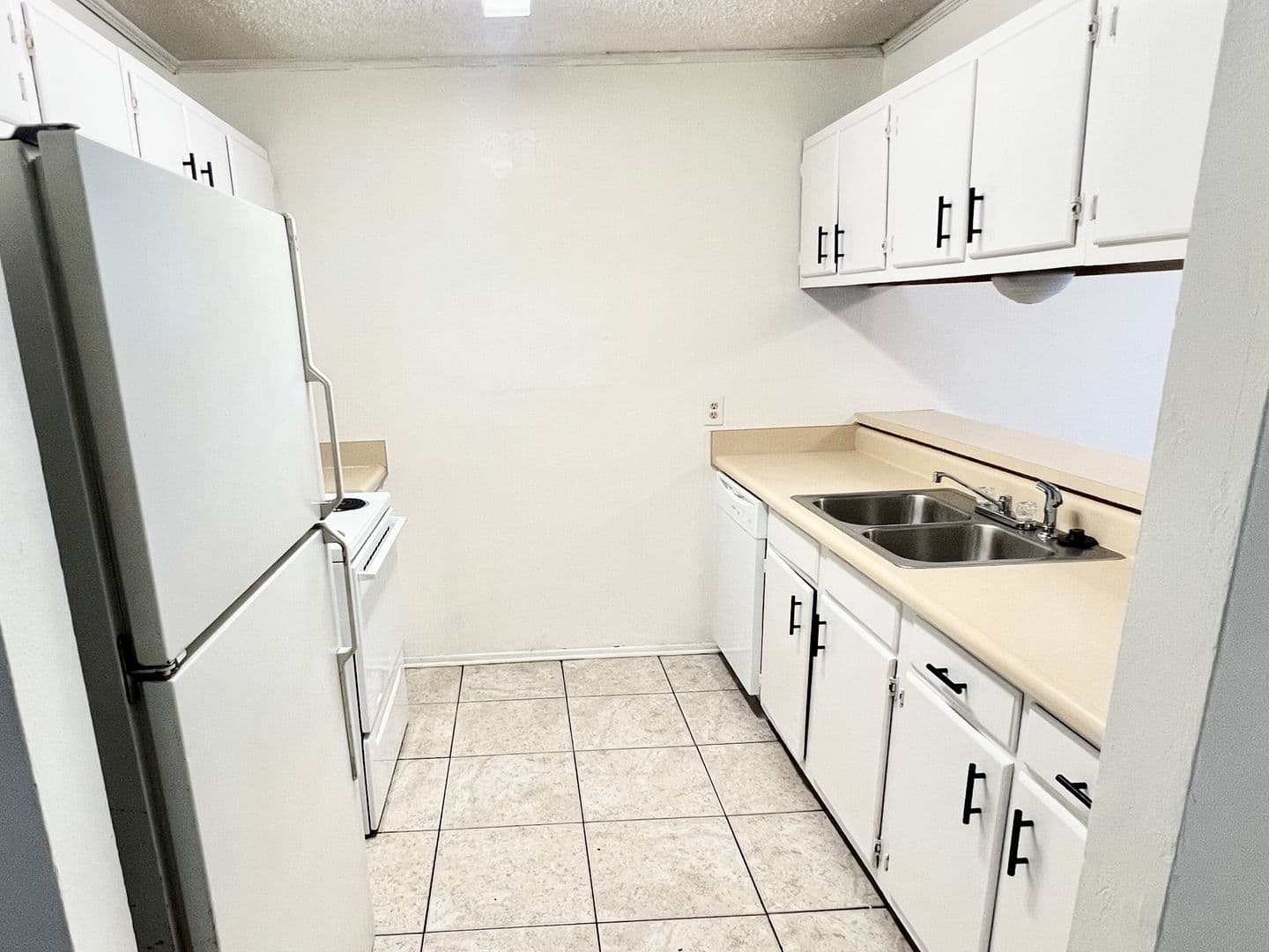 Baton Rouge Apartment: 1940 Southpointe Dr