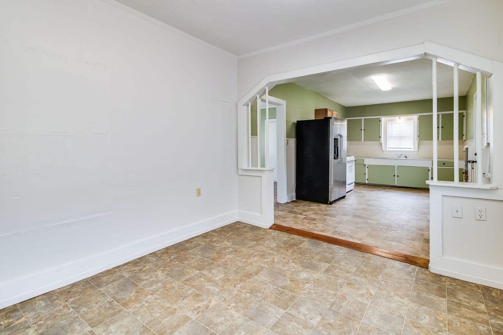 Broussard House: 505 E Main Street