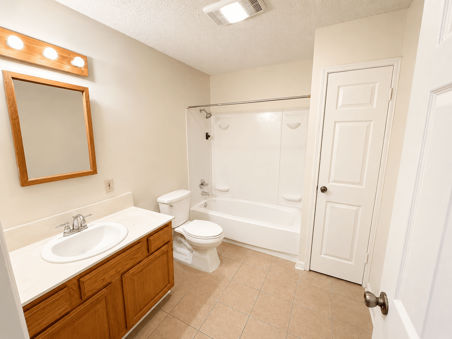 Lafayette Townhome: 304 Rayburn St
