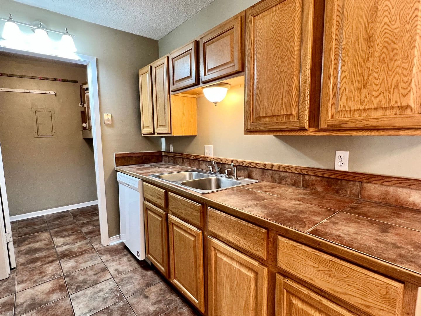 Lafayette Townhome: 403 Fox Run Ave
