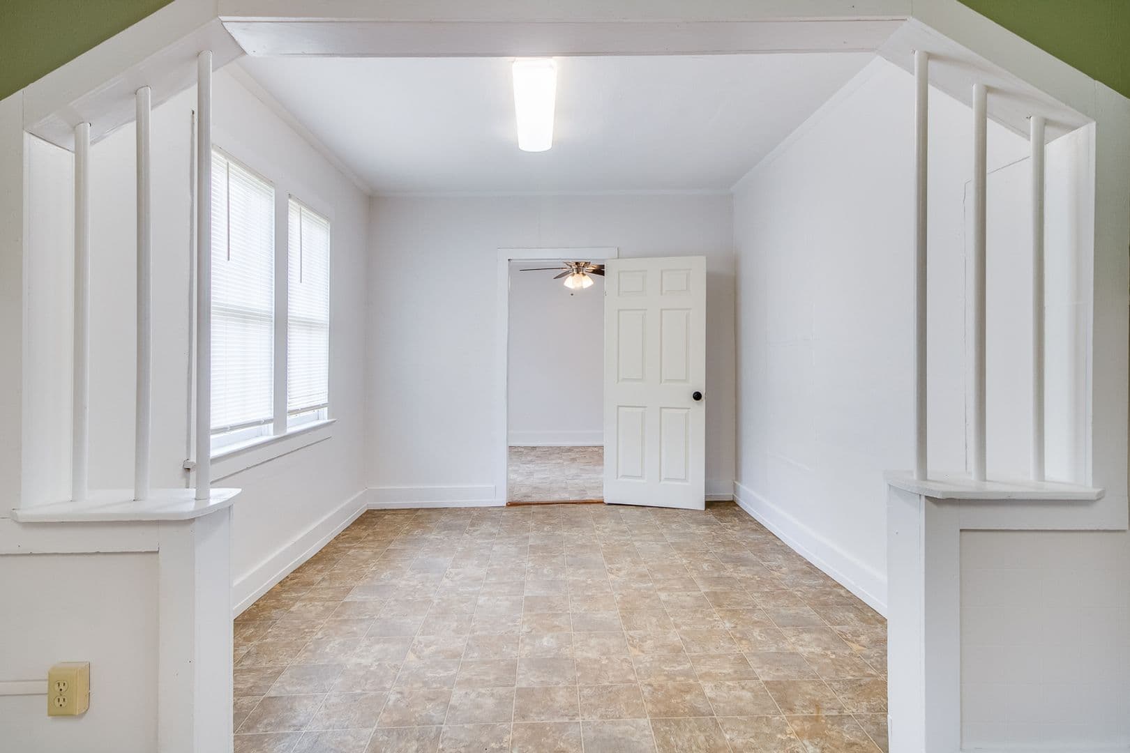 Broussard House: 505 E Main Street