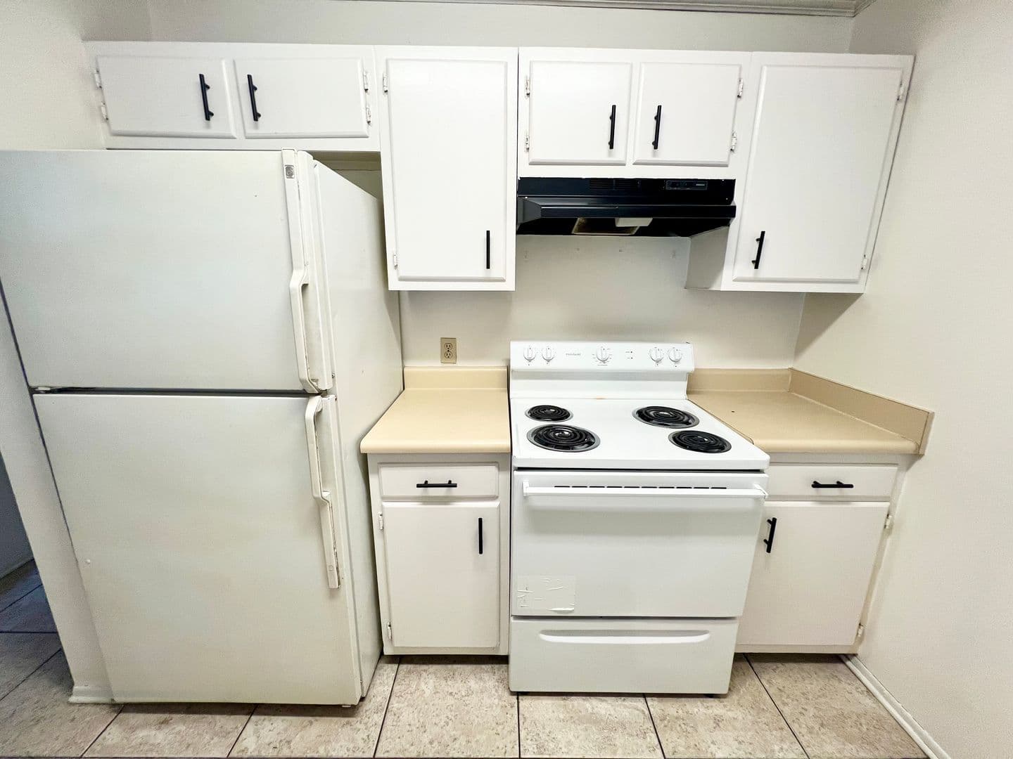 Baton Rouge Apartment: 1940 Southpointe Dr