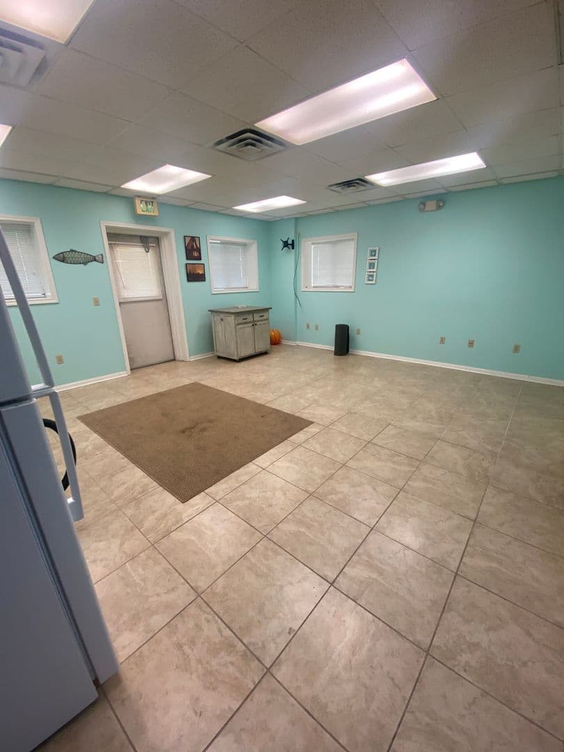 Saint Martinville House: 1042 Banker Road