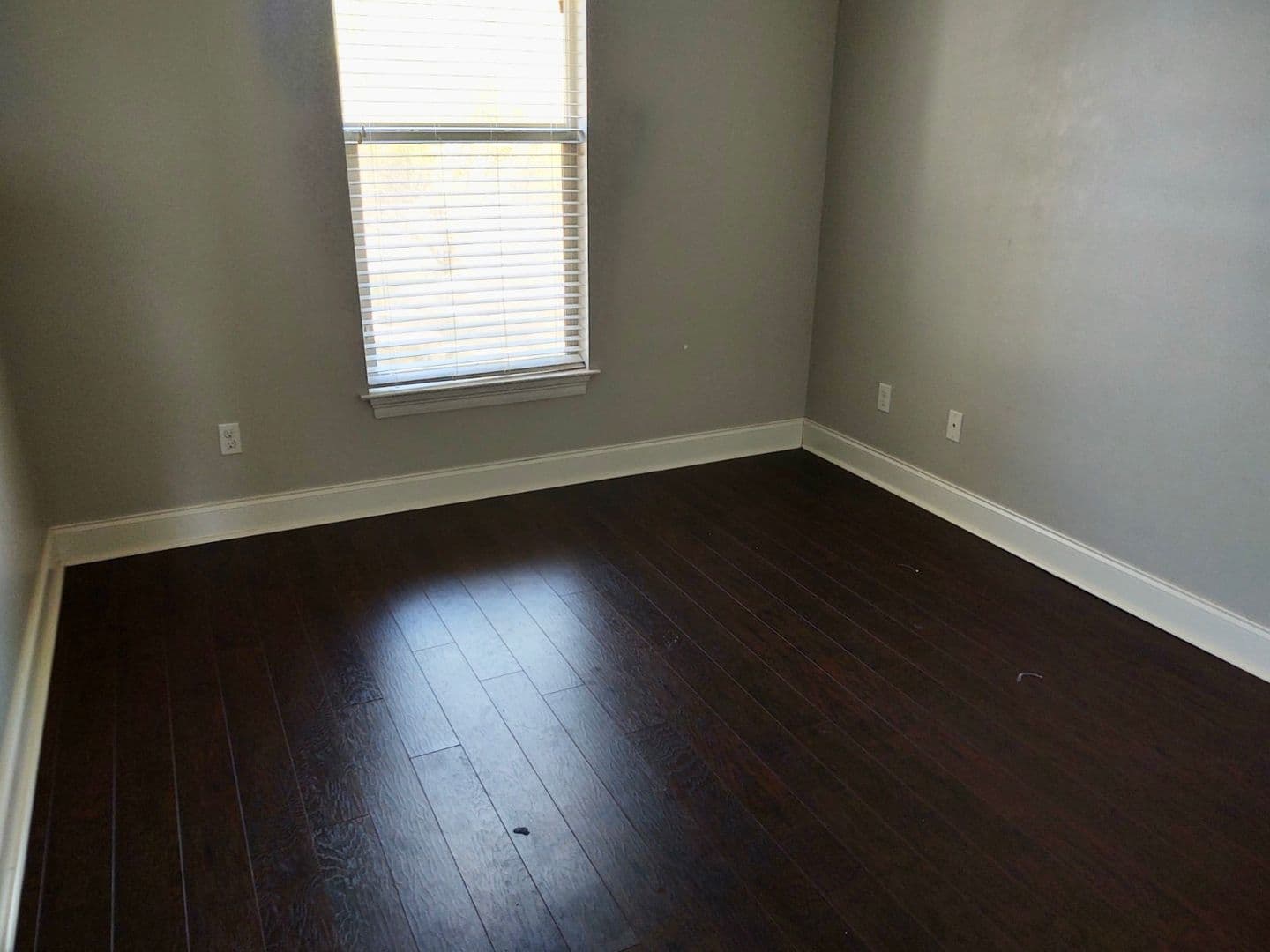 Lafayette House: 127 Range Drive