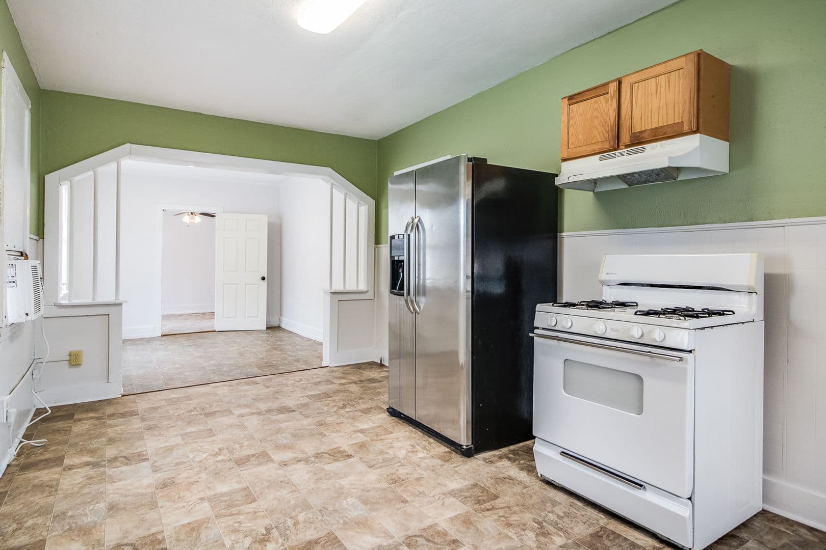 Broussard House: 505 E Main Street