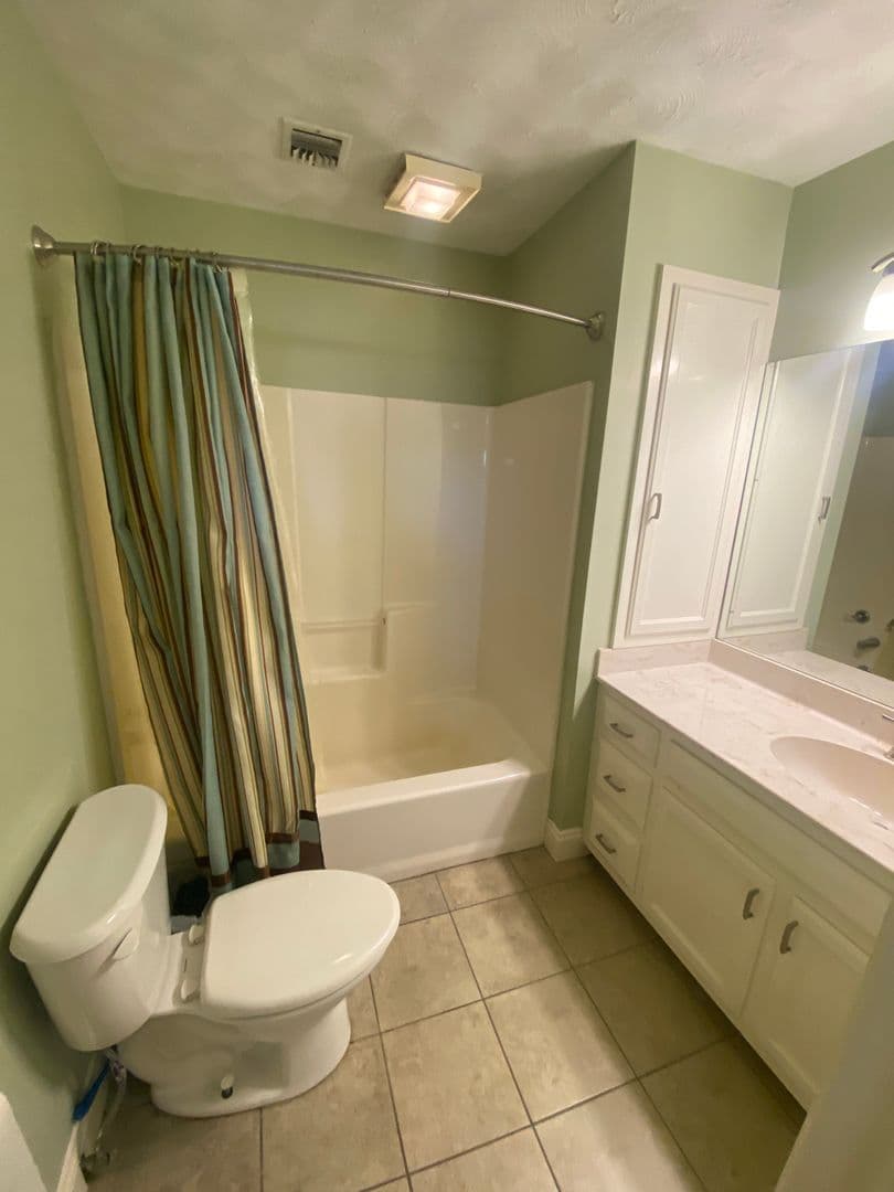 Saint Martinville House: 1042 Banker Road