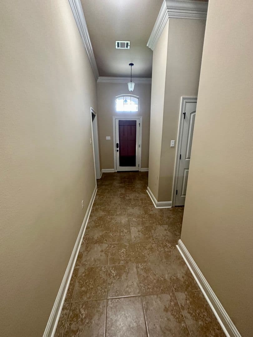 Prairieville House: 42537 Wynstone Drive