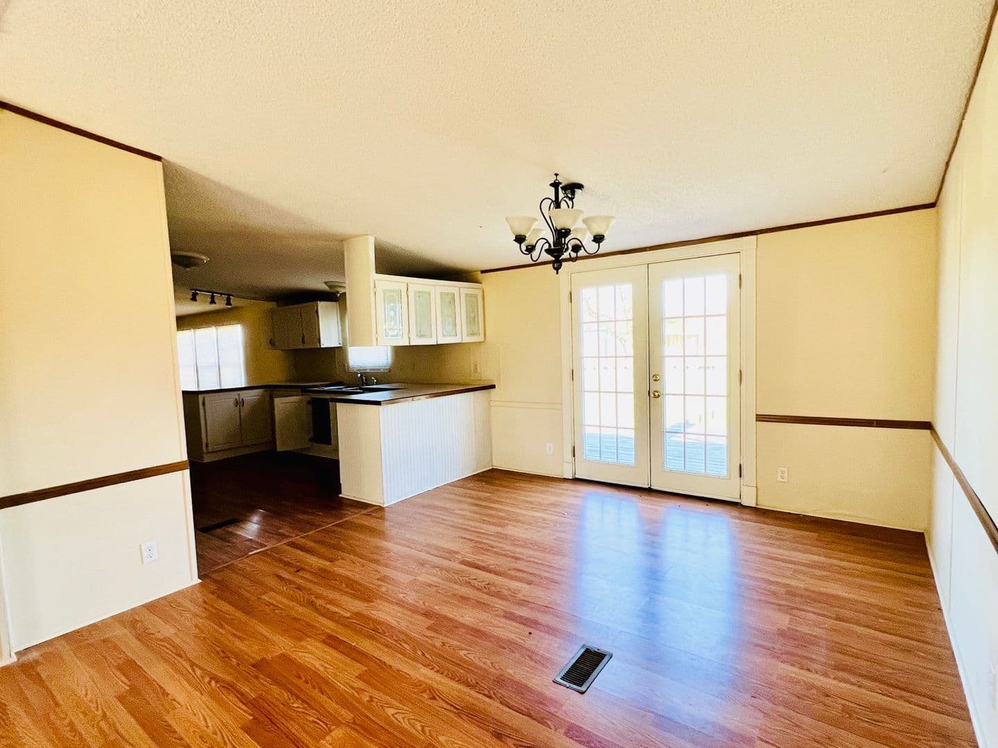 Carencro House: 1200 Post Road
