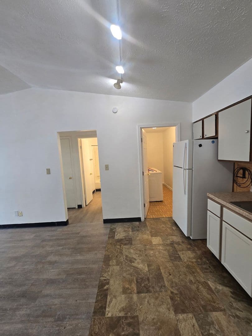 Greenwood Apartment: 742 Loews Blvd