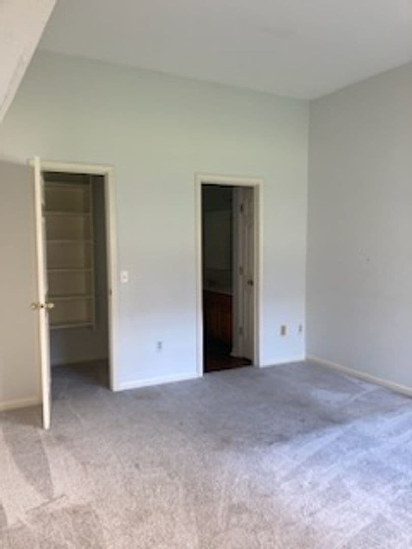 Indianapolis House: 1116 Viburnum Drive