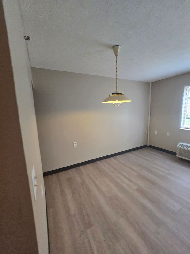 Indianapolis Apartment: 819 Edgemont Avenue