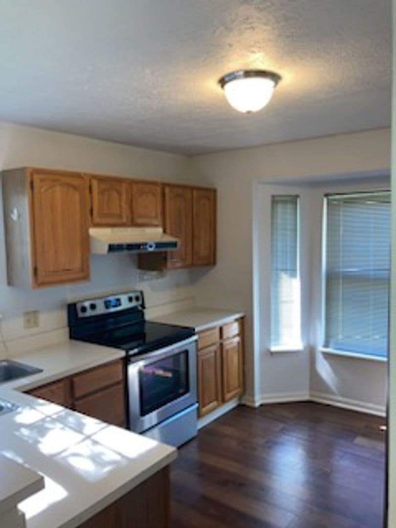 Indianapolis House: 1116 Viburnum Drive