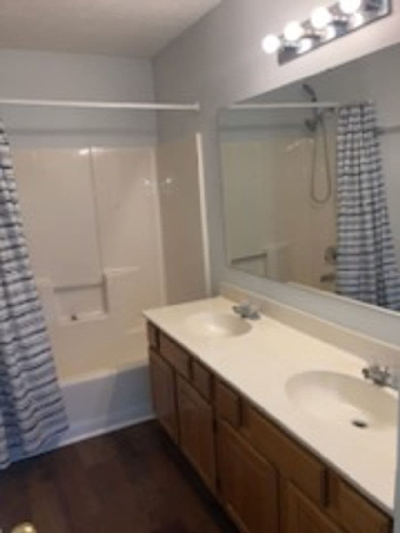 Indianapolis House: 1116 Viburnum Drive
