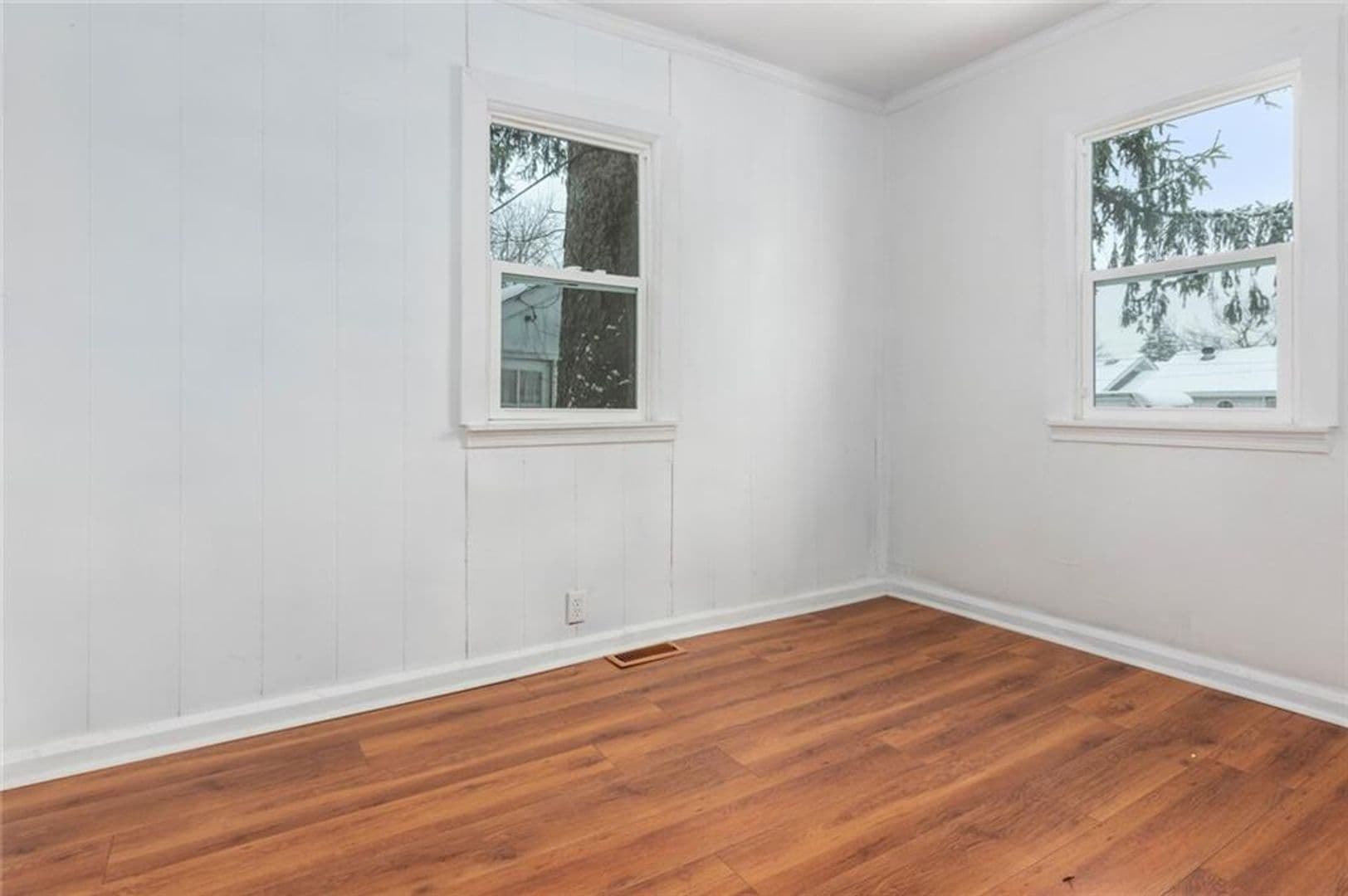 Indianapolis House: 1020 Waldemere Ave (wayne)