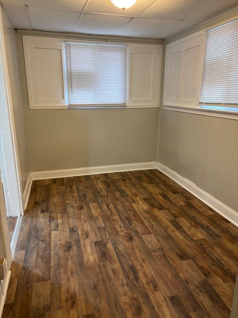 Indianapolis House: 3413 W Michigan St