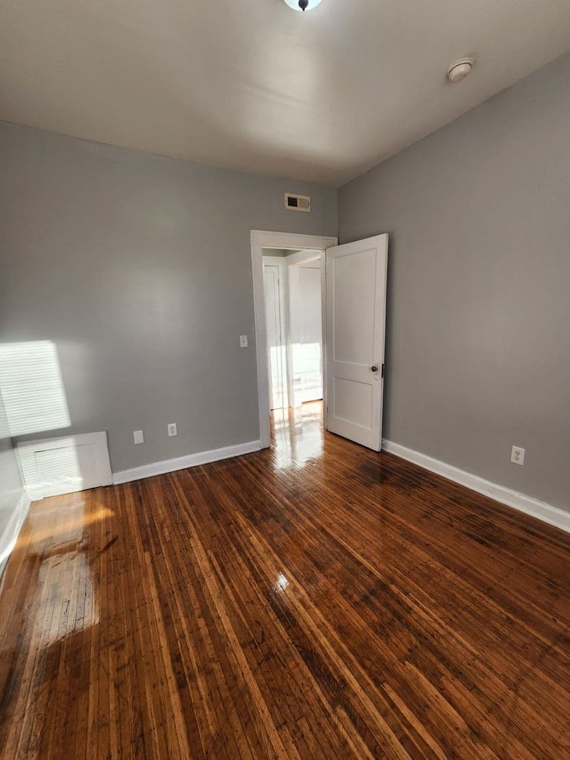 Indianapolis Apartment: 3640 N. Meridian street
