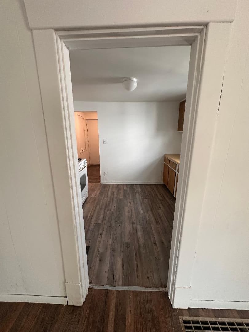 Beech Grove Apartment: 68 N 7th Ave