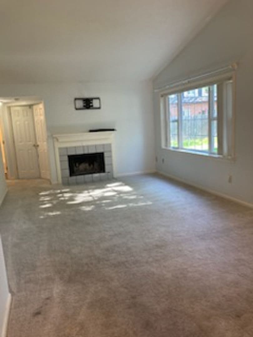 Indianapolis House: 1116 Viburnum Drive