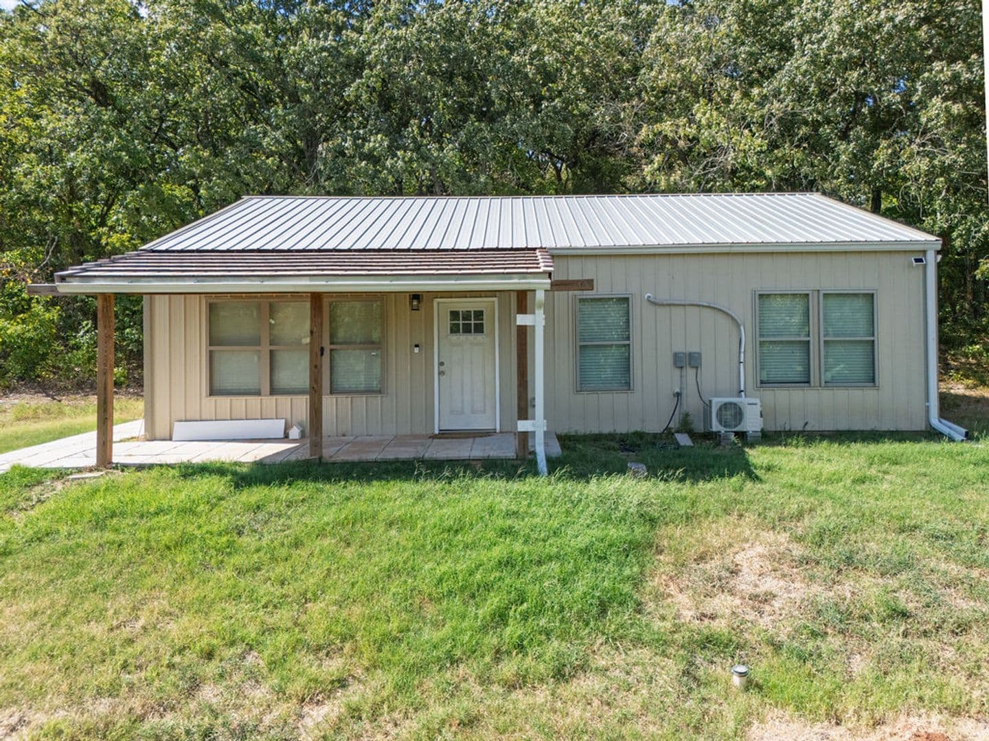 Tecumseh House: 21427 Rock Creek Rd