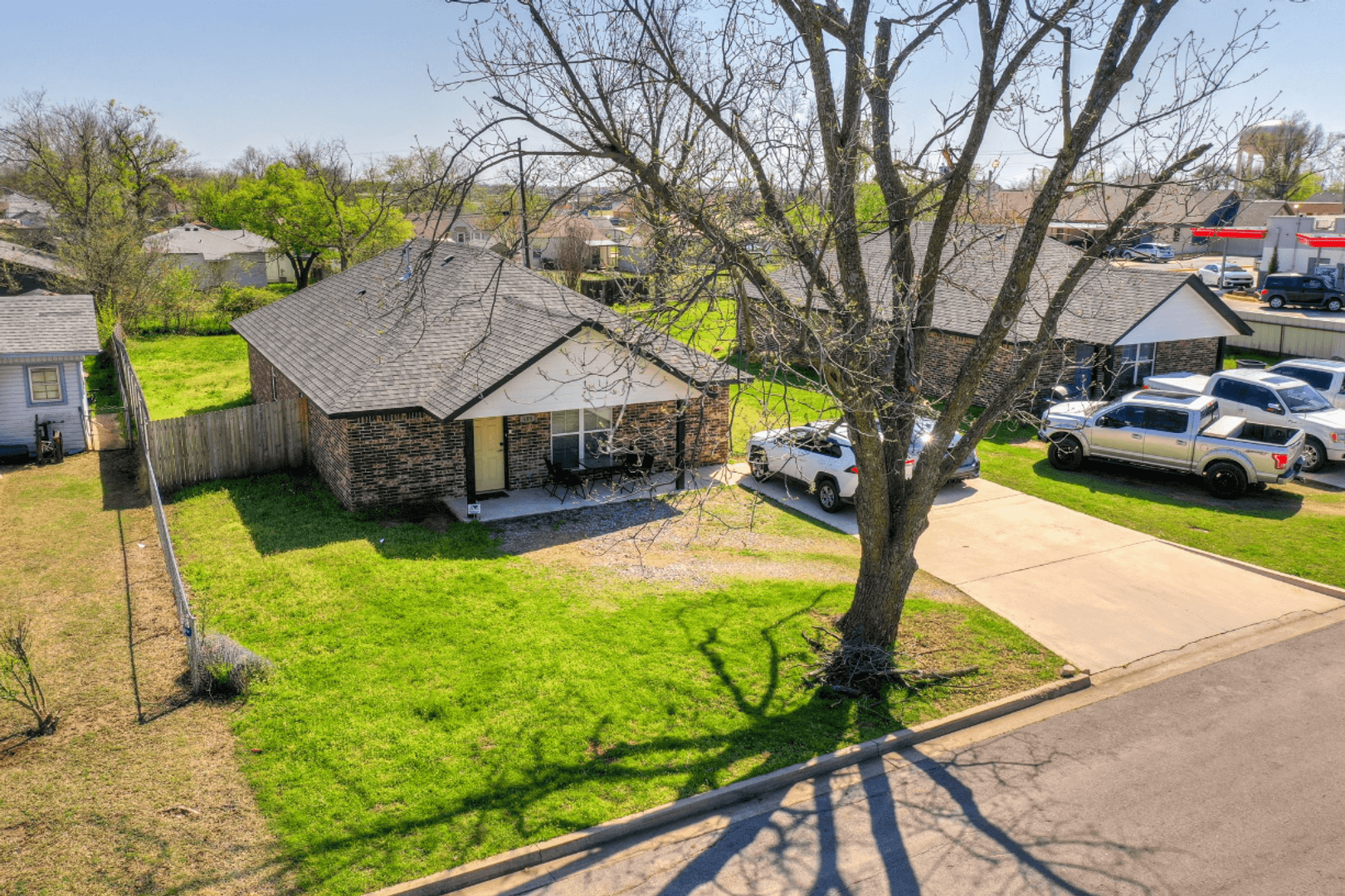 Shawnee House: 1520 North Market Ave