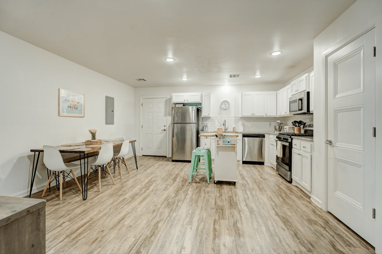 Shawnee House: 1520 North Market Ave