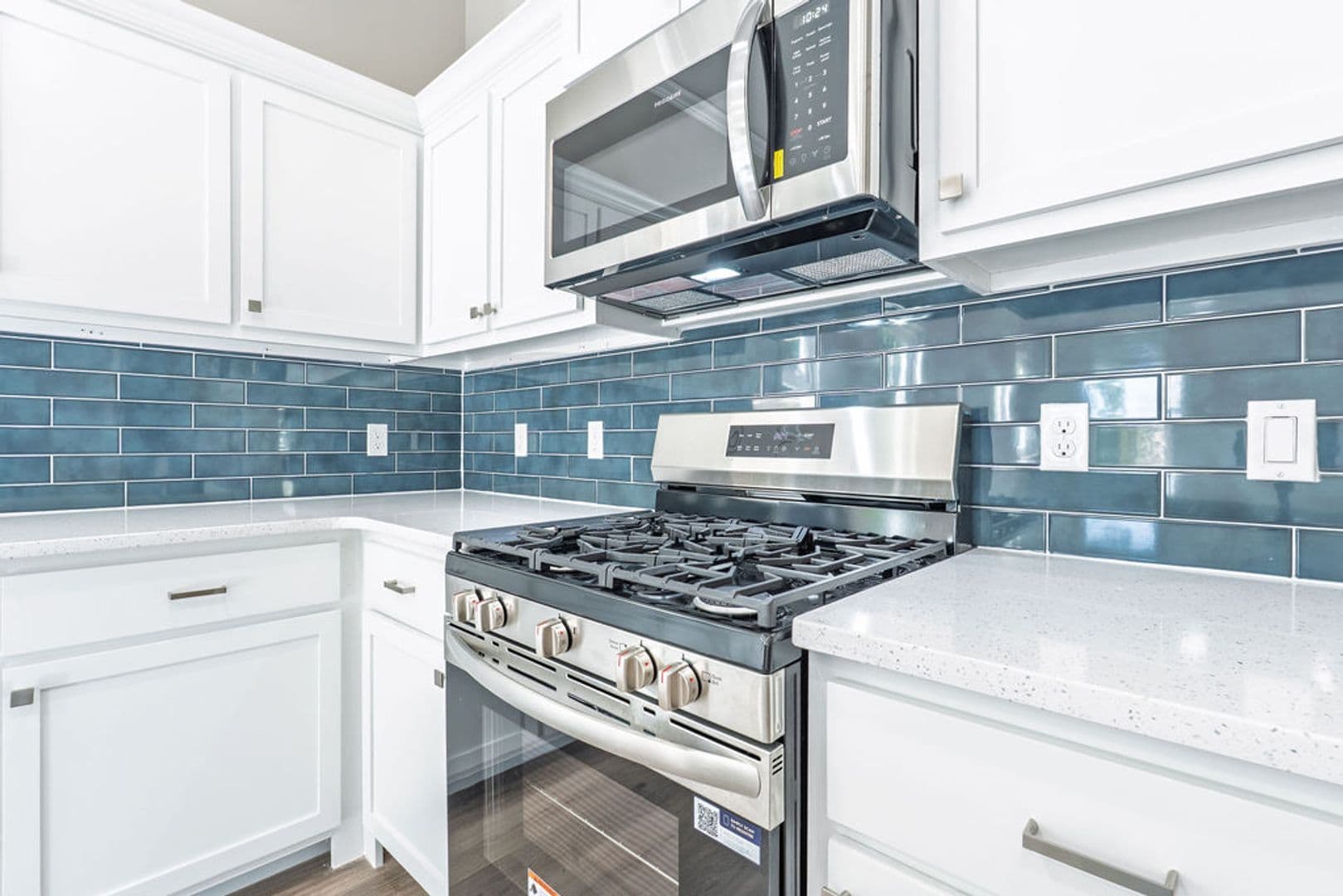 Tecumseh House: 814 W Locust St