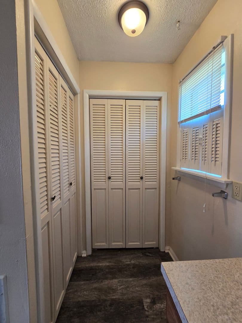 Asher House: 400 South Cash