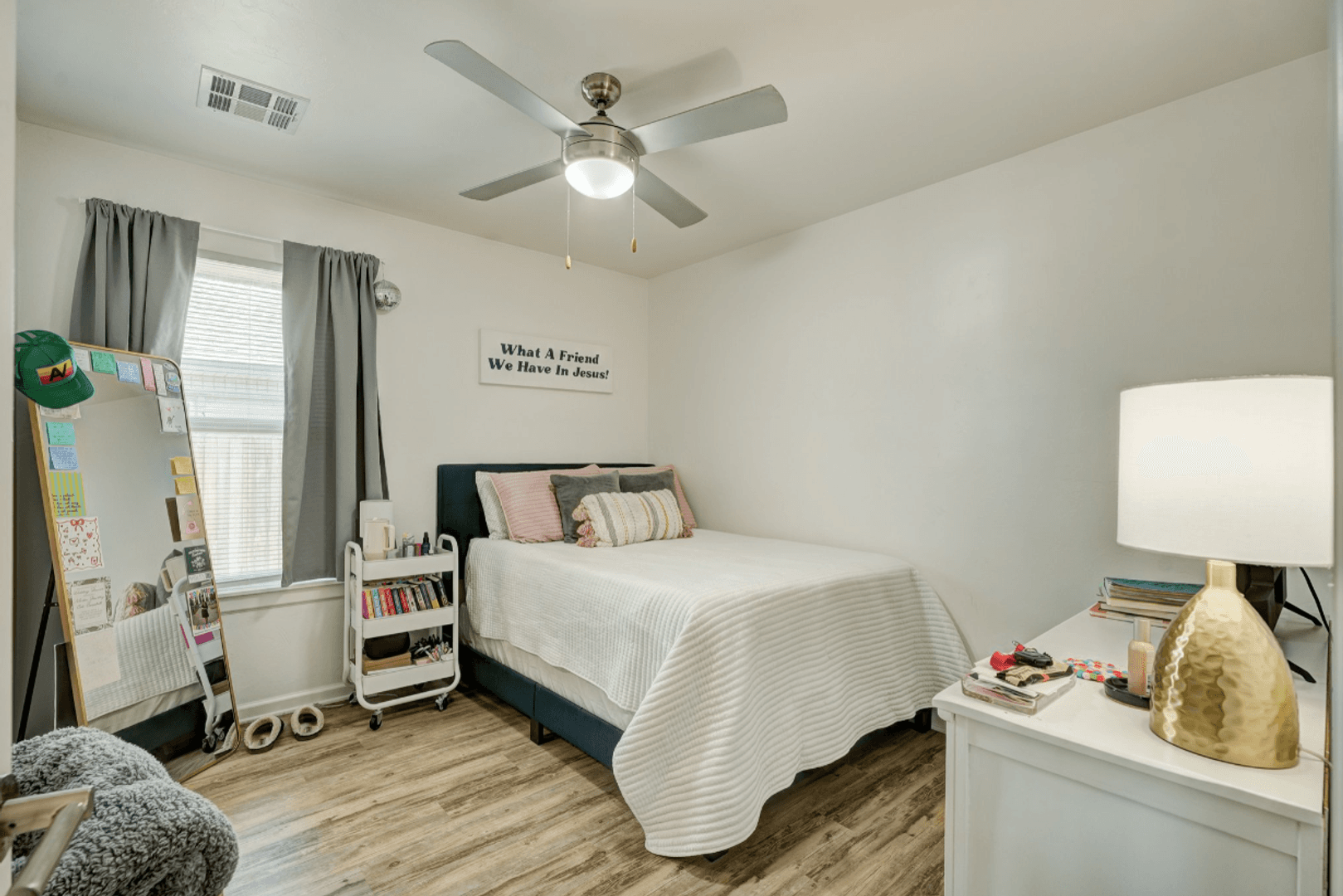 Shawnee House: 1520 North Market Ave