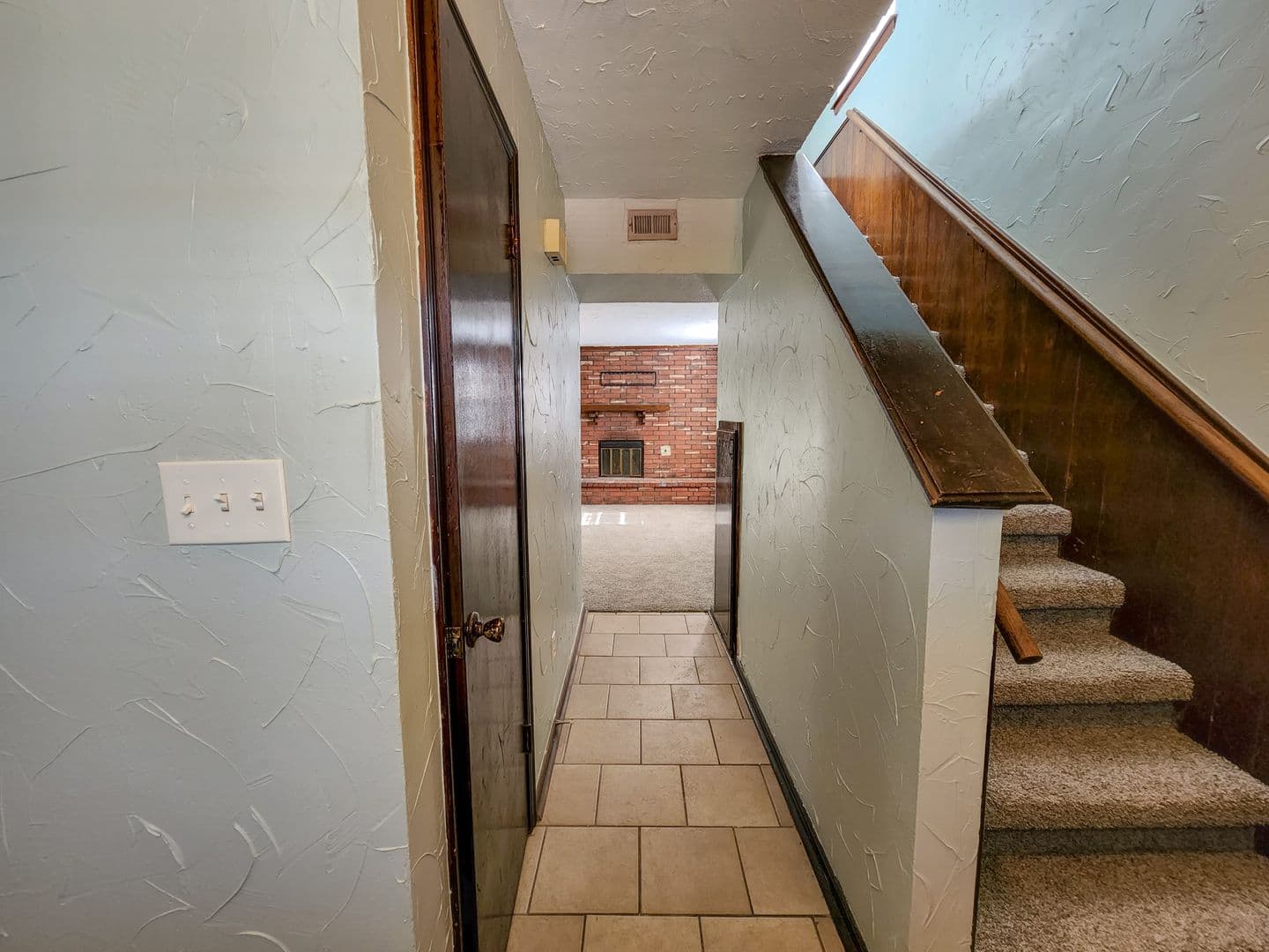 Shawnee House: 3901 N Kickapoo Unit 40