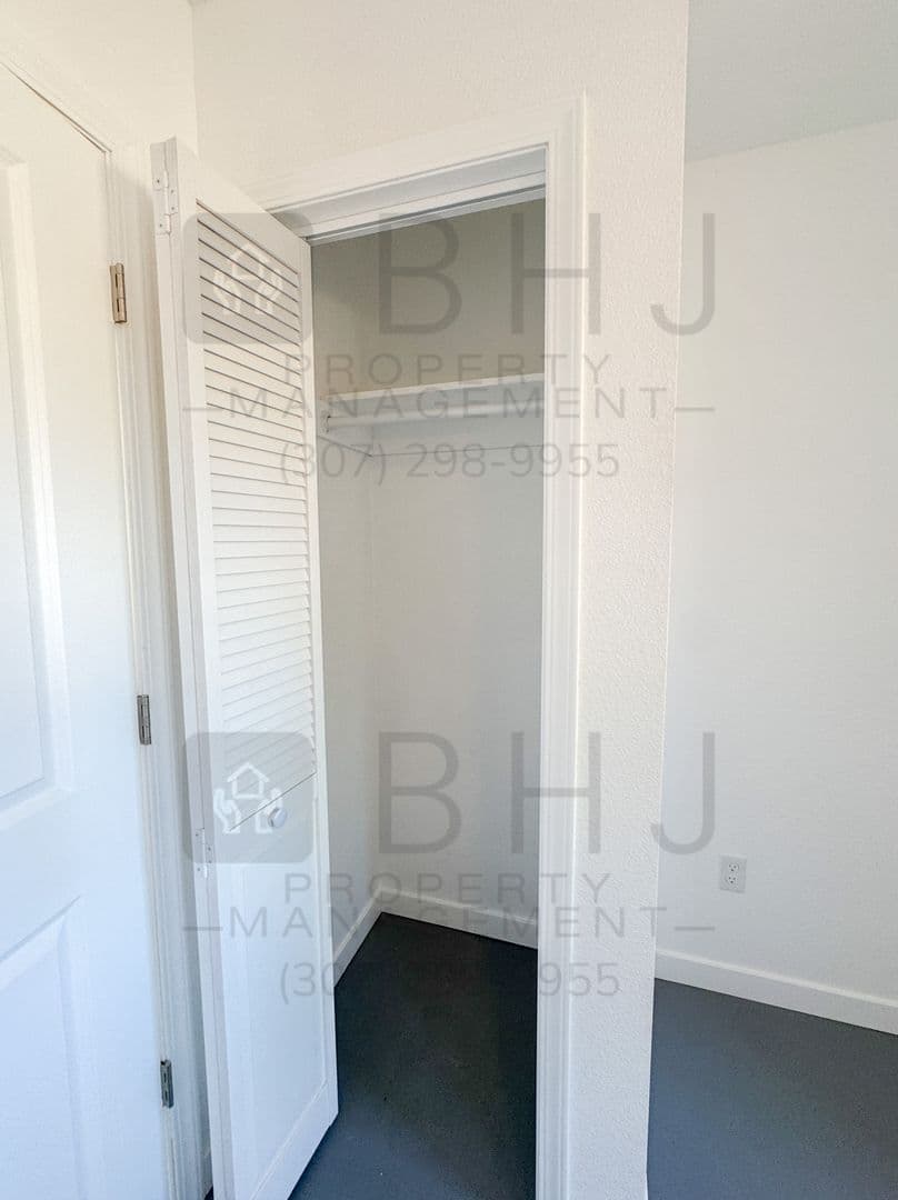 Sheridan House: 520 Canby St