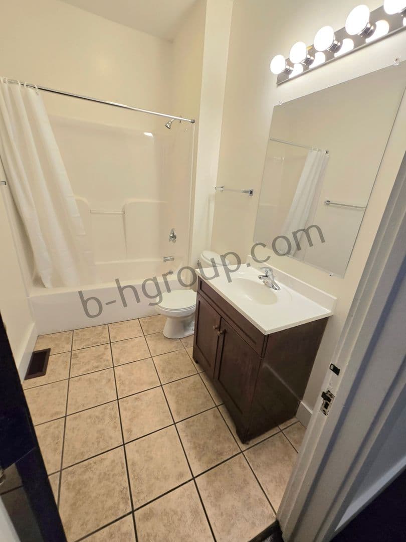 Kenosha Apartment: 6100 18th Ave