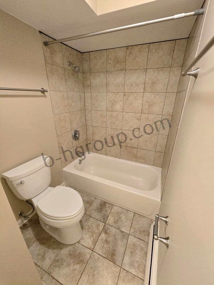Kenosha Apartment: 5215 58th Ave