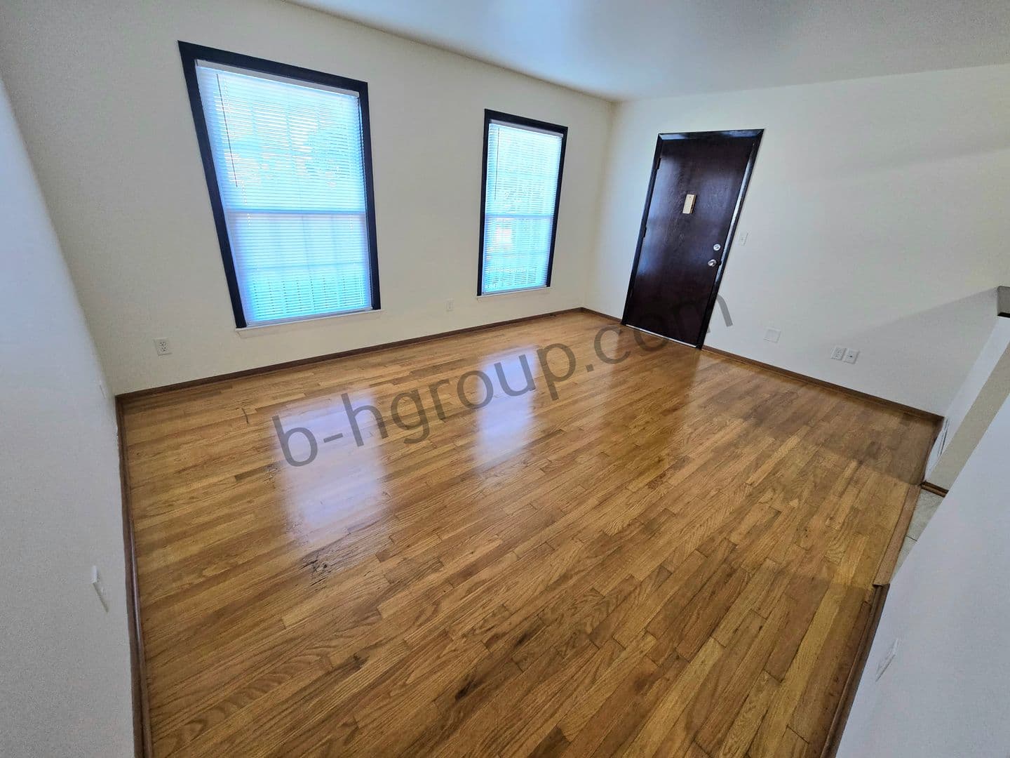 Kenosha Apartment: 2105 80th St