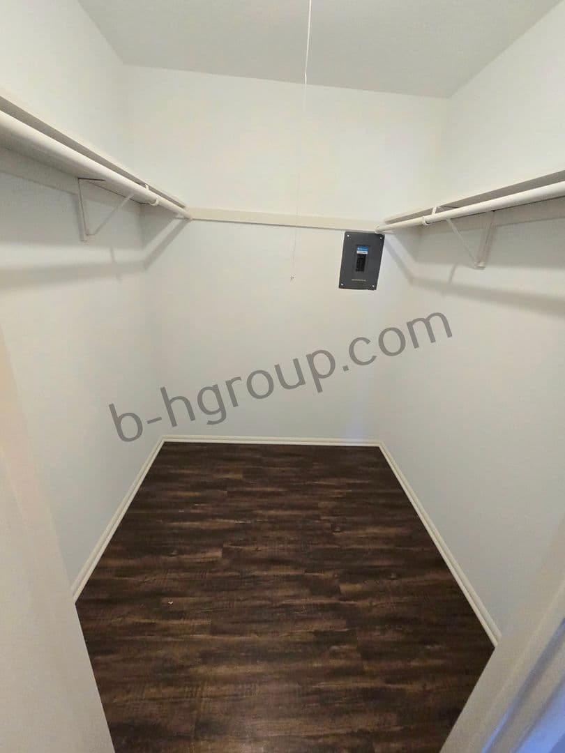 Kenosha Apartment: 5215 58th Ave