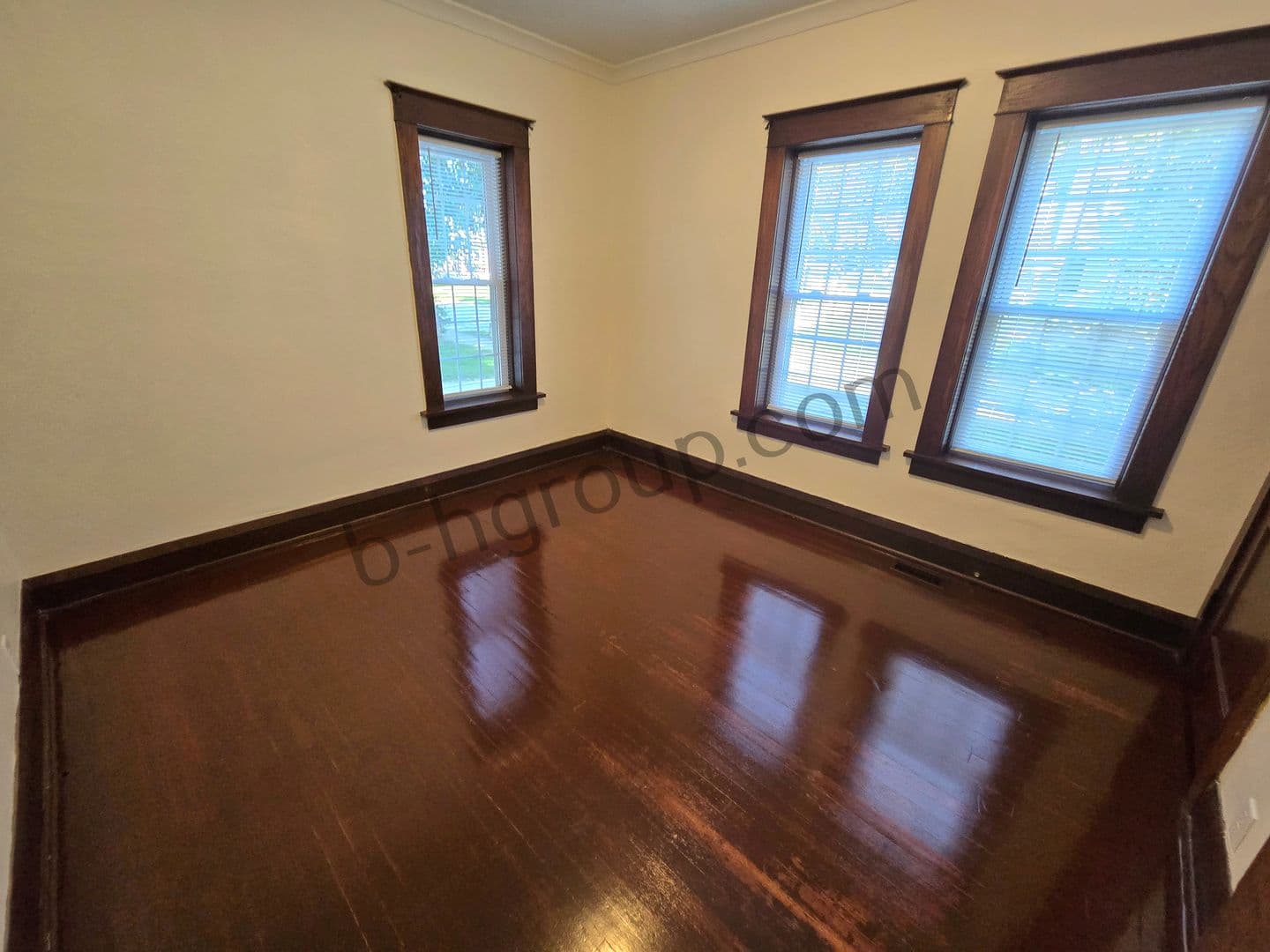 Kenosha Apartment: 6100 18th Ave