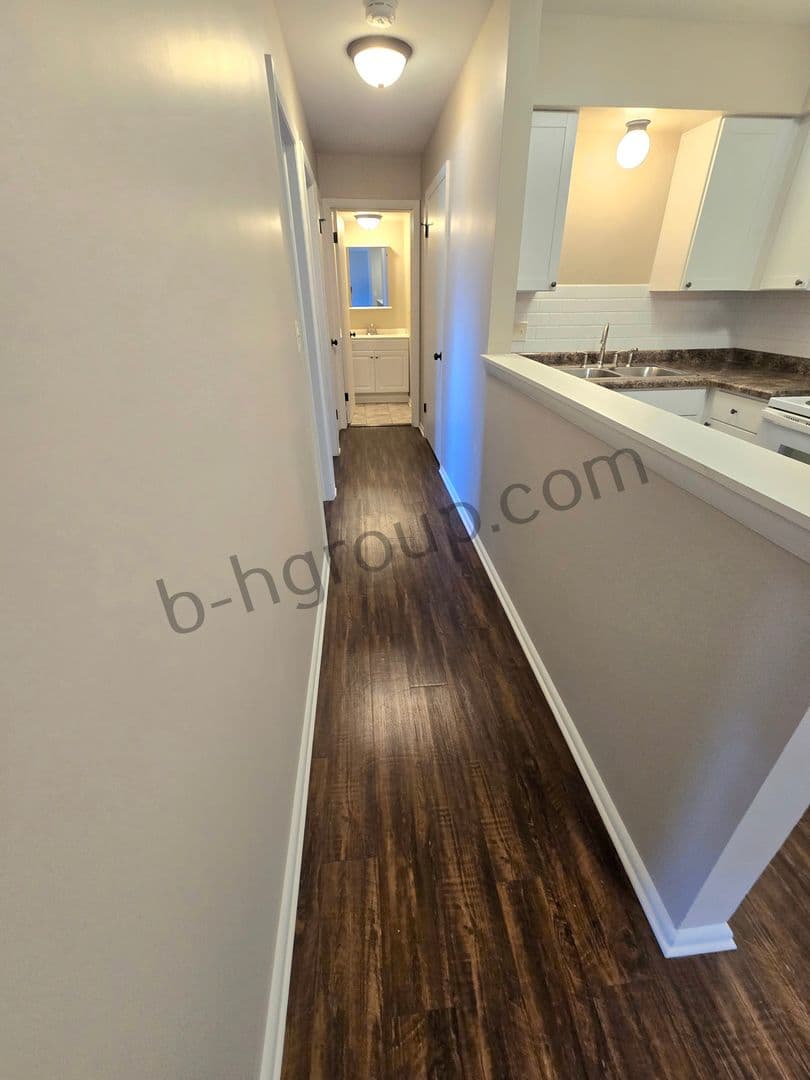 Kenosha Apartment: 5215 58th Ave