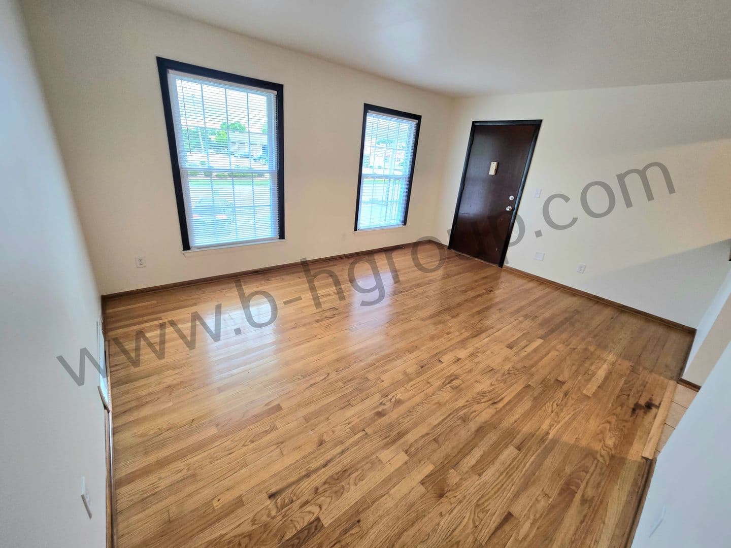 Kenosha Apartment: 2105 80th St