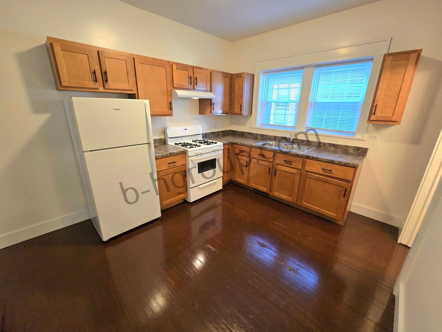 Kenosha Apartment: 6100 18th Ave