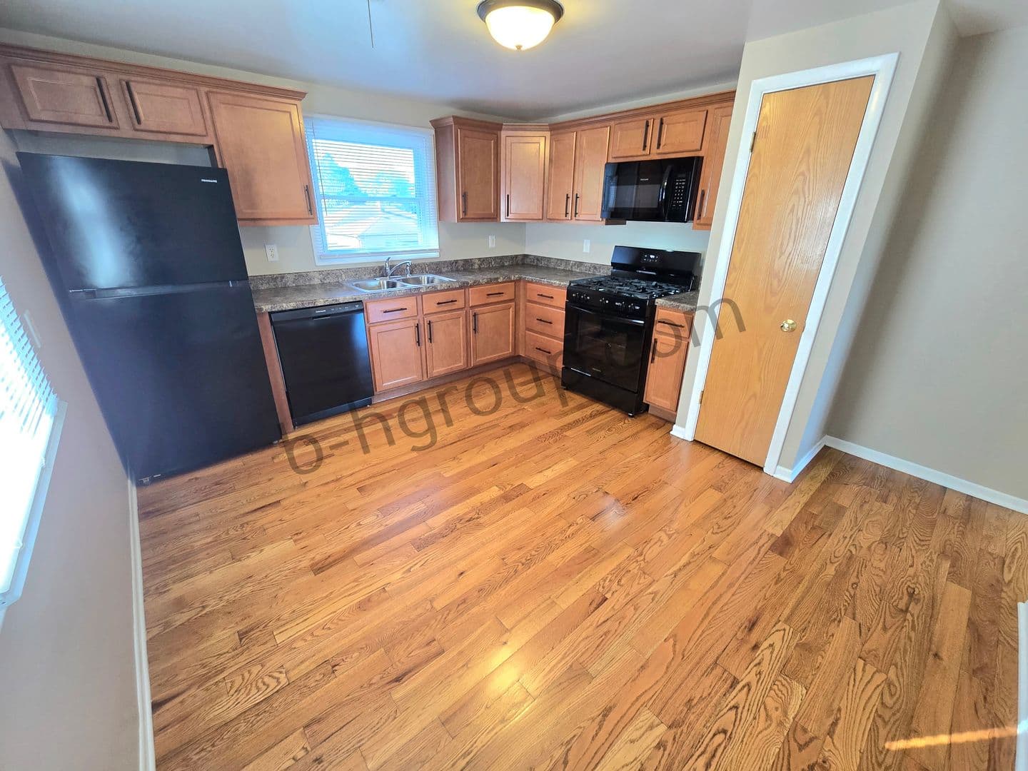 Kenosha Apartment: 2409 81st St