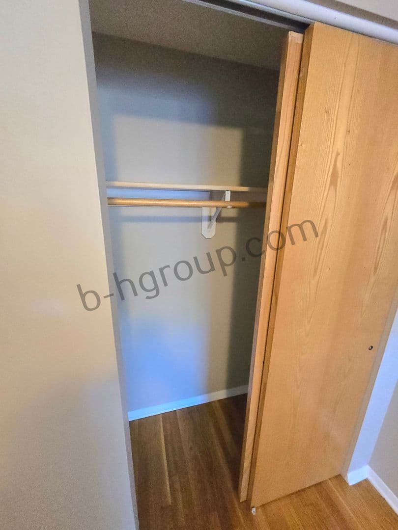 Kenosha Apartment: 2409 81st St