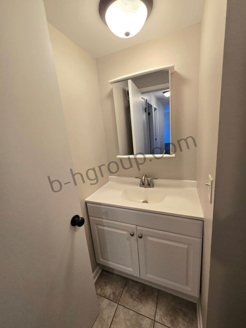 Kenosha Apartment: 5215 58th Ave