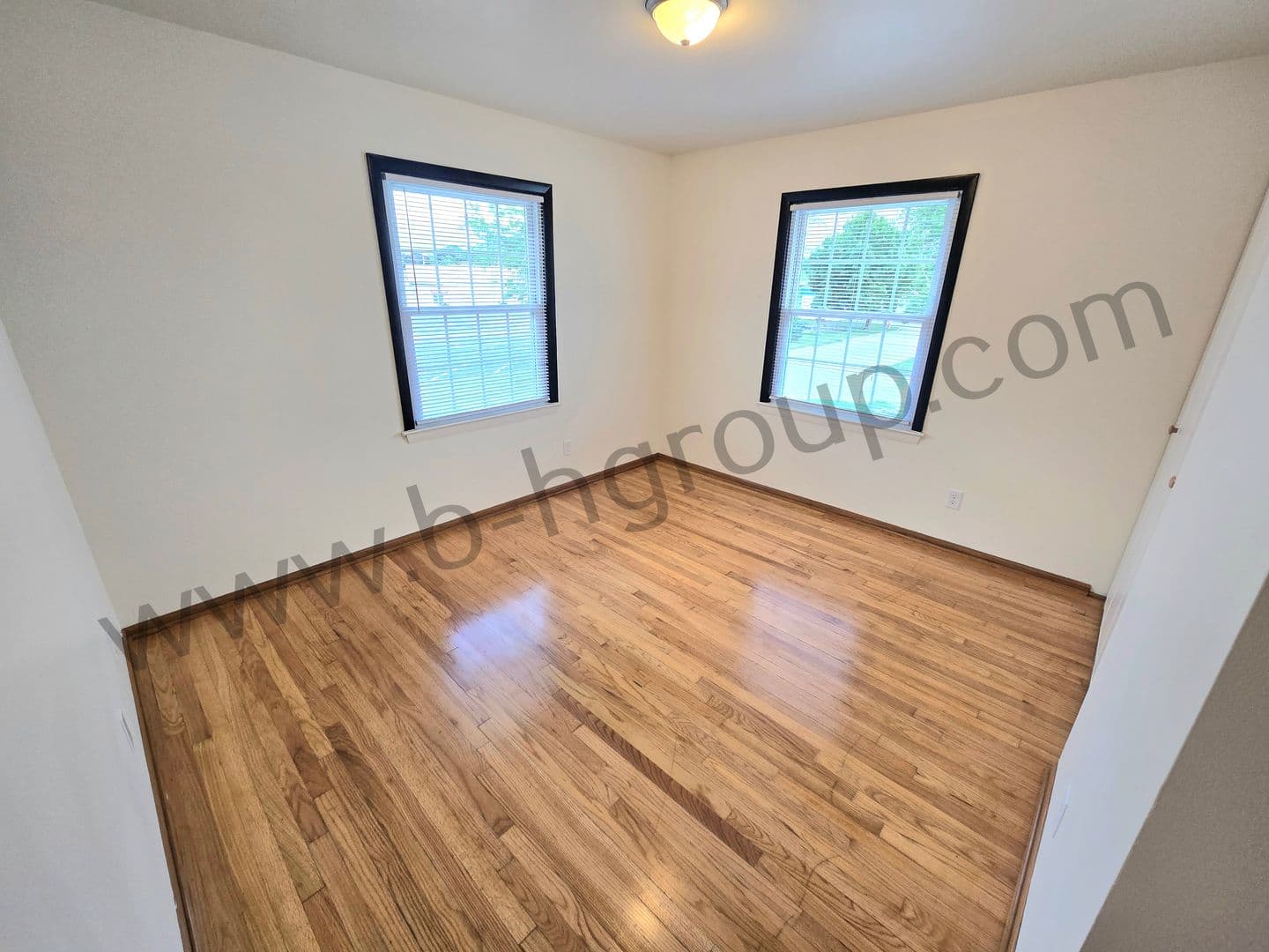 Kenosha Apartment: 2105 80th St