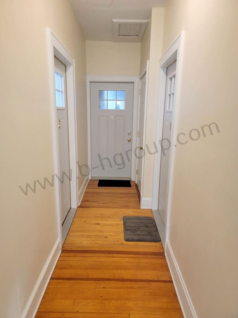 Kenosha Apartment: 1351 52nd St