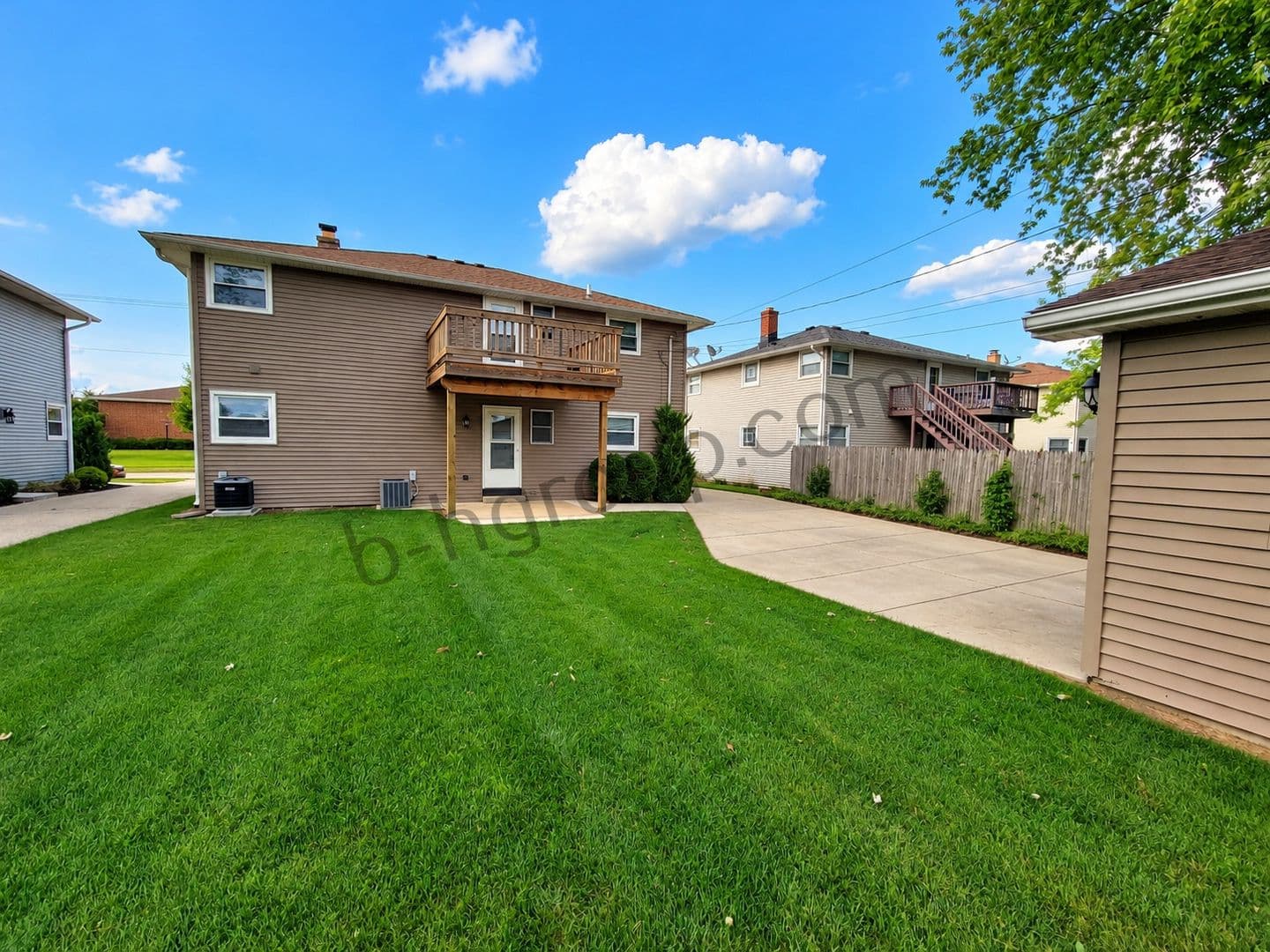 Kenosha Apartment: 2409 81st St