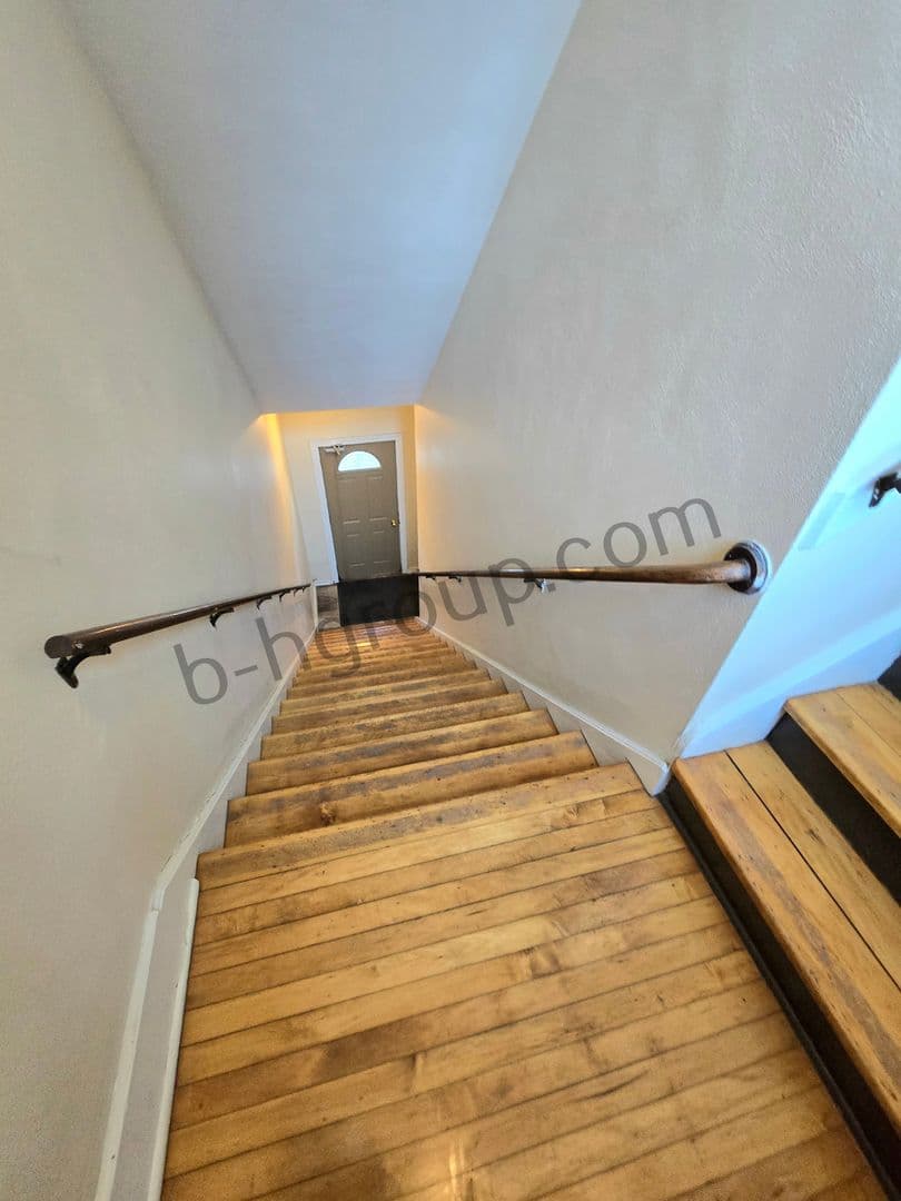 Kenosha Apartment: 1351 52nd St