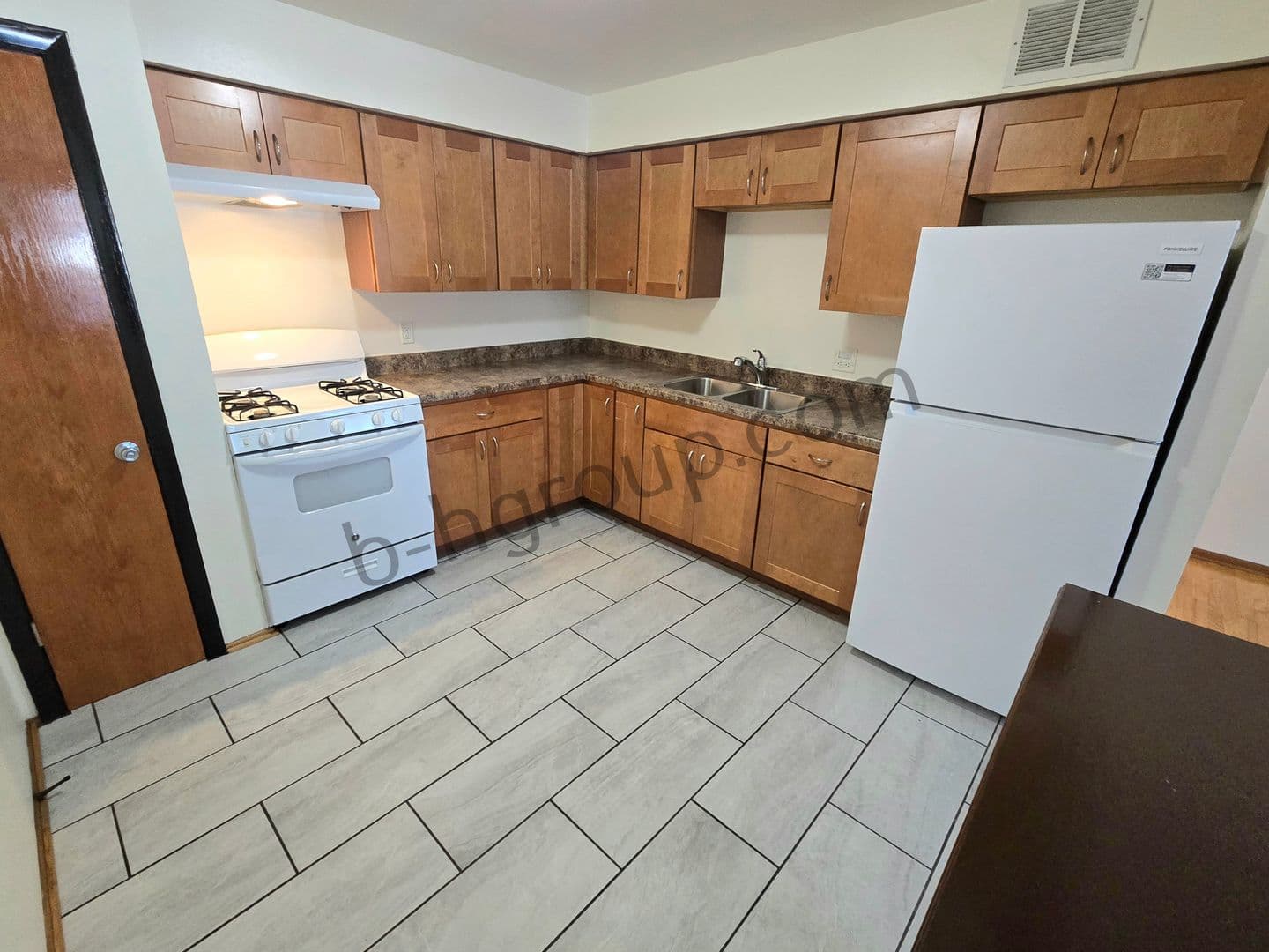 Kenosha Apartment: 2105 80th St