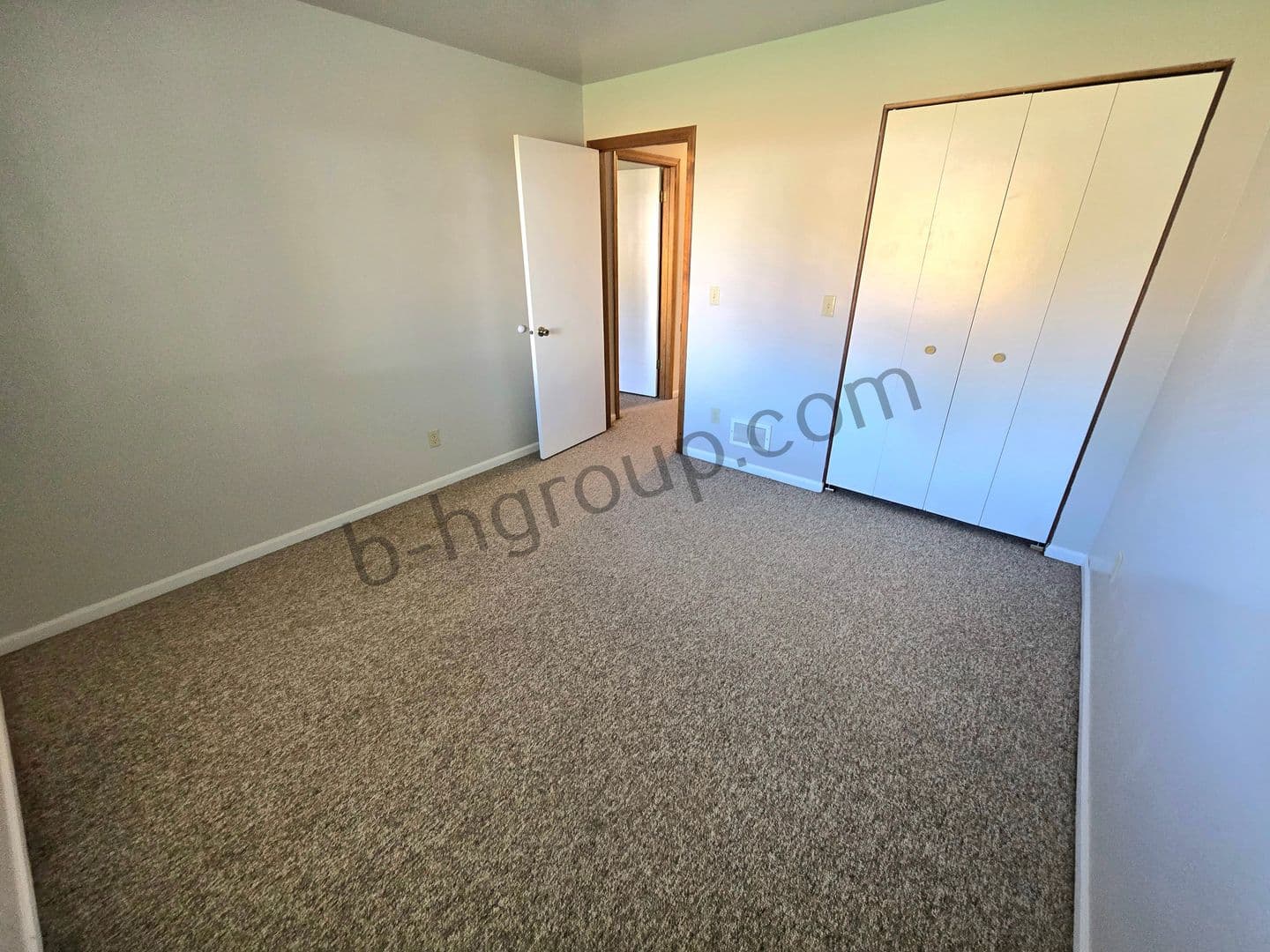 Kenosha Apartment: 4830 58th St